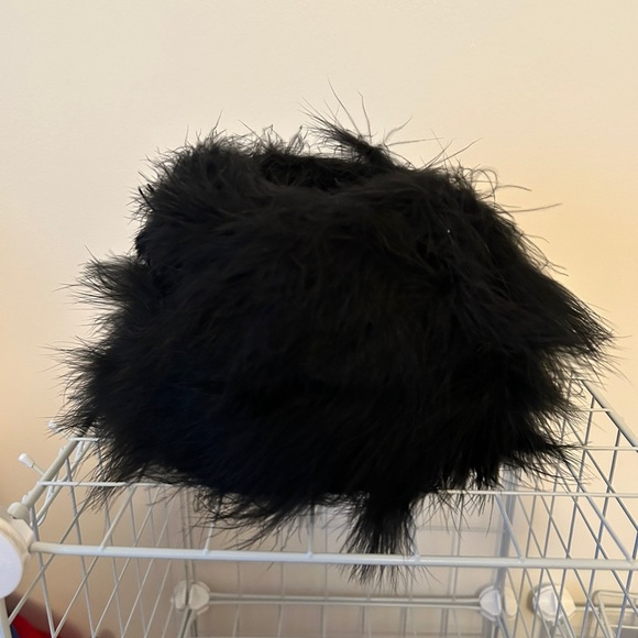 Elegant Black Faux Fur Women's Hat. Vintage! - Picture 3 of 5